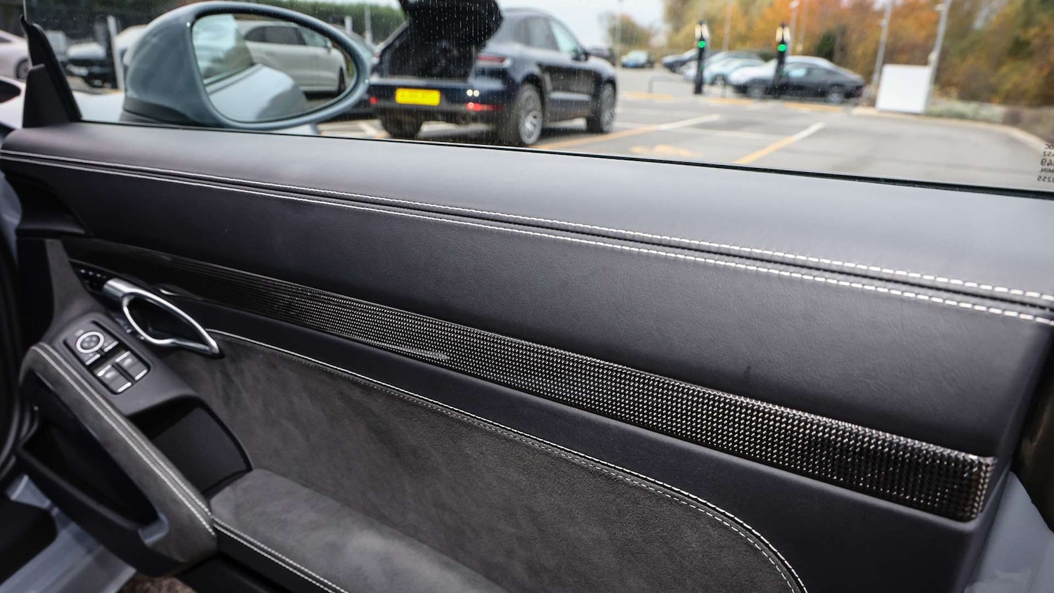 Used Porsche Cayman 2023 for sale - 76540793: Photo 25