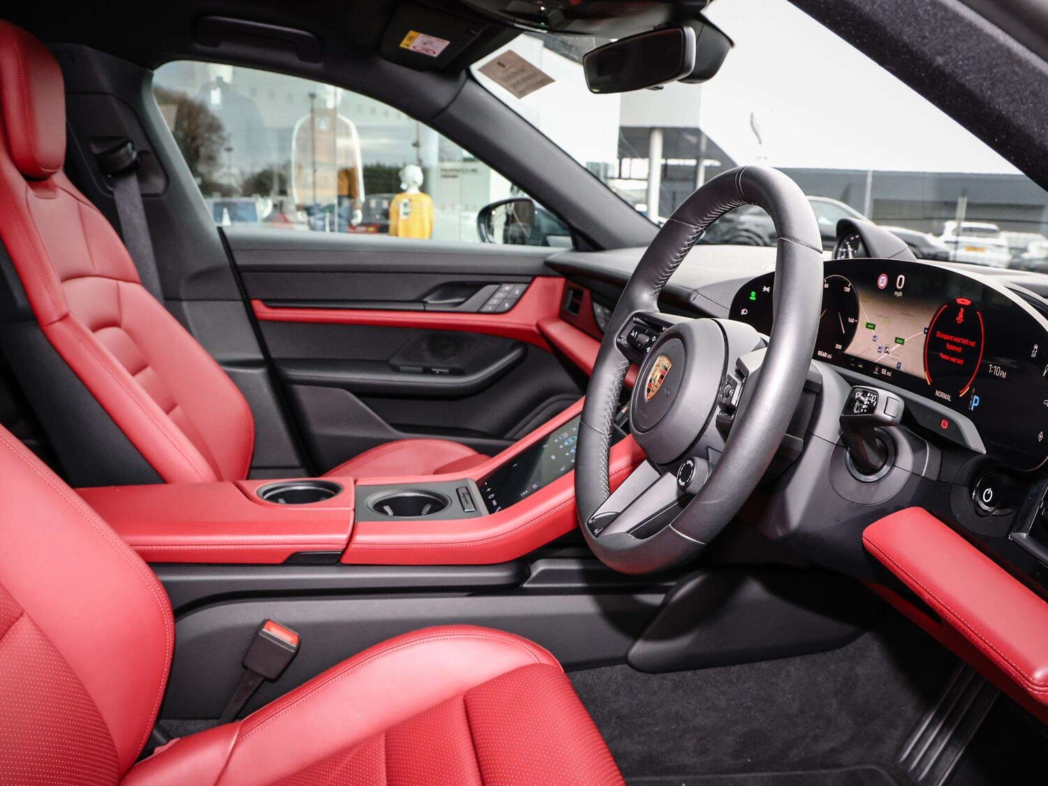 Used Porsche Taycan 2022 for sale - 76692073: Photo 14