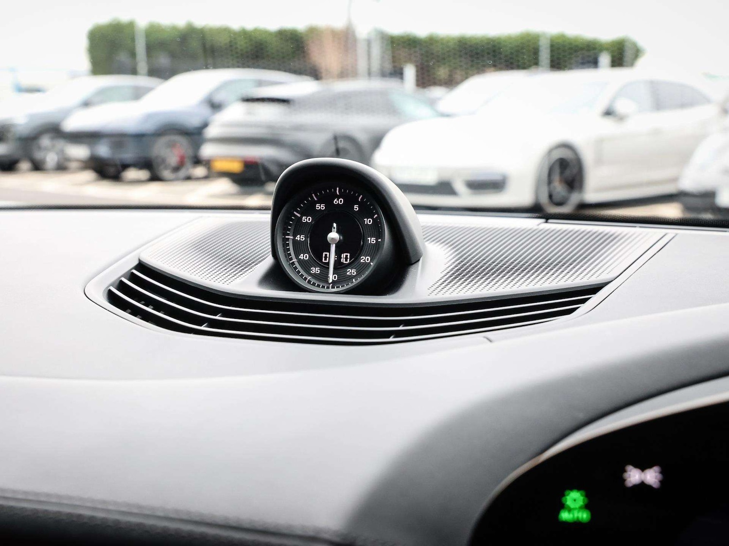 Used Porsche Taycan 2022 for sale - 76692073: Photo 19