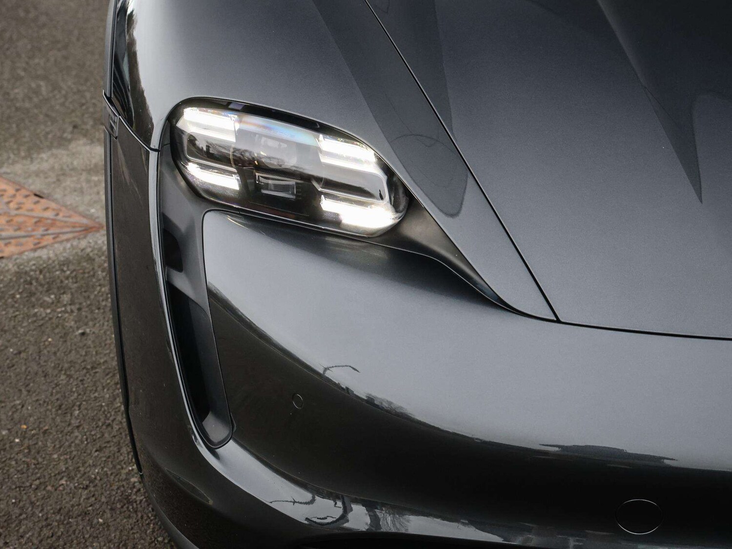 Used Porsche Taycan 2022 for sale - 76692073: Photo 30