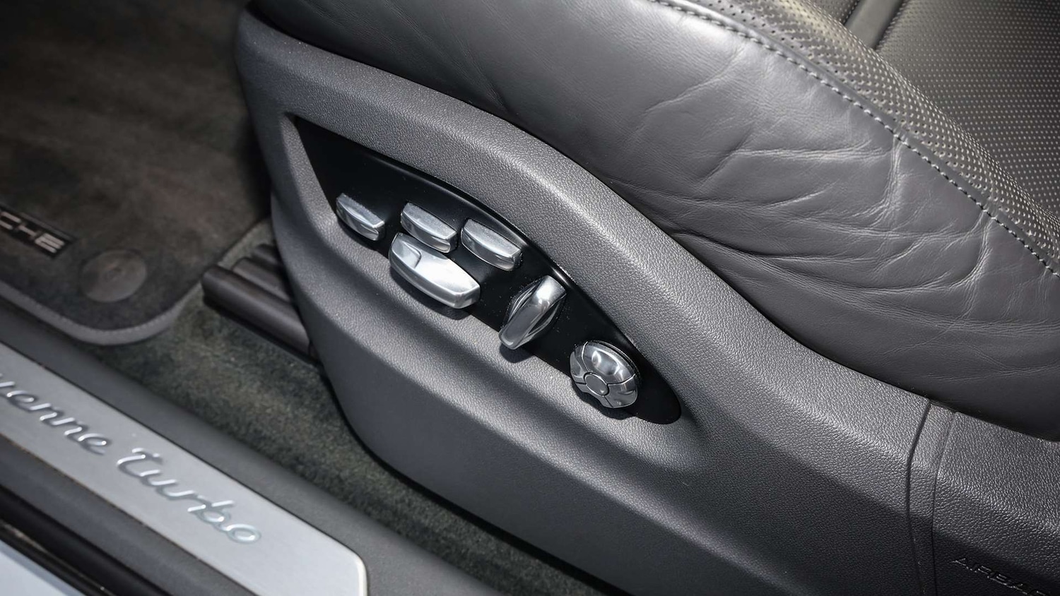 Used Porsche Cayenne 2019 for sale - 76594309: Photo 26