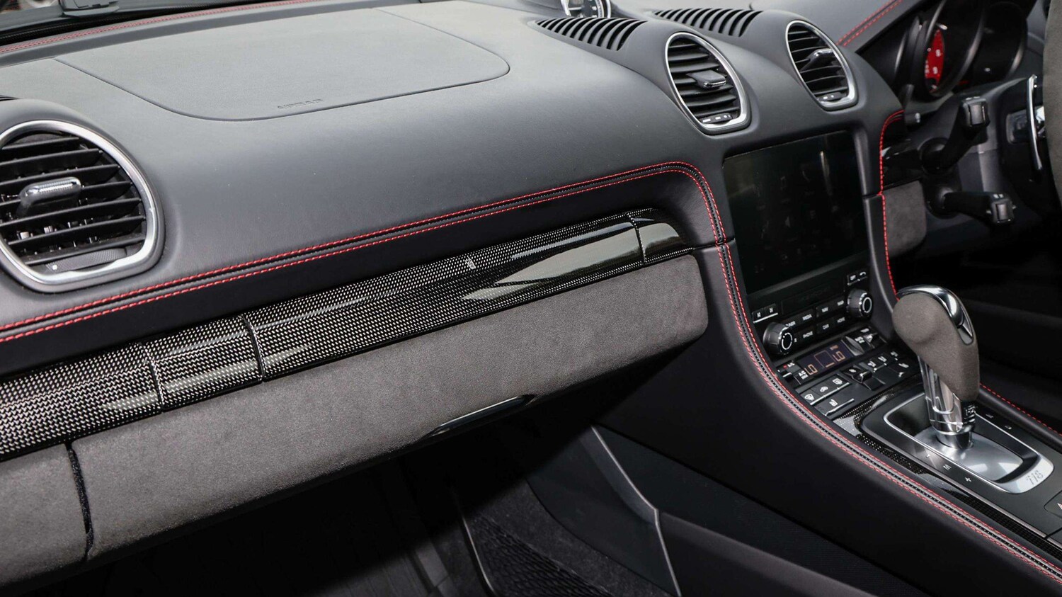 Used Porsche Other 2025 for sale - 76624579: Photo 11