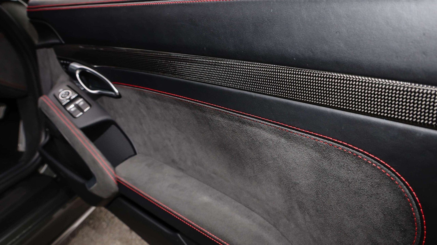 Used Porsche Other 2025 for sale - 76624579: Photo 28