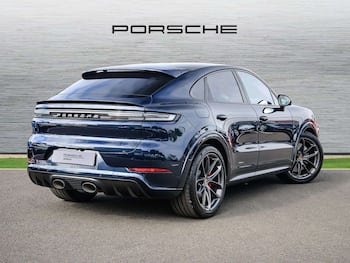 Used Porsche Cayenne 2024 for sale - 79770938: Photo