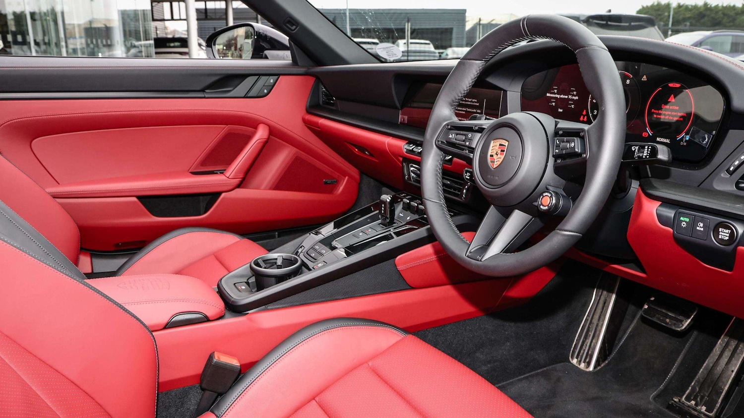 Used Porsche 911 2025 for sale - 77527146: Photo 15