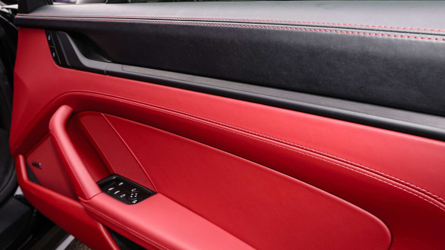 Used Porsche 911 2025 for sale - 77527146: Photo 23