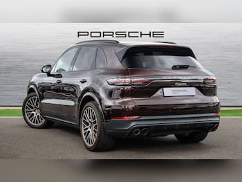 Used Porsche Cayenne 2023 for sale - 79851020: Photo