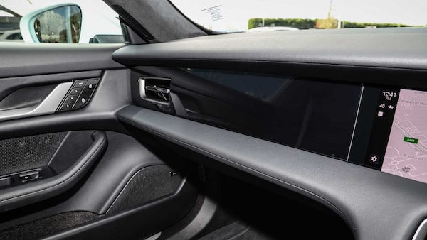 Used Porsche Taycan 2024 for sale - 75217985: Photo 25