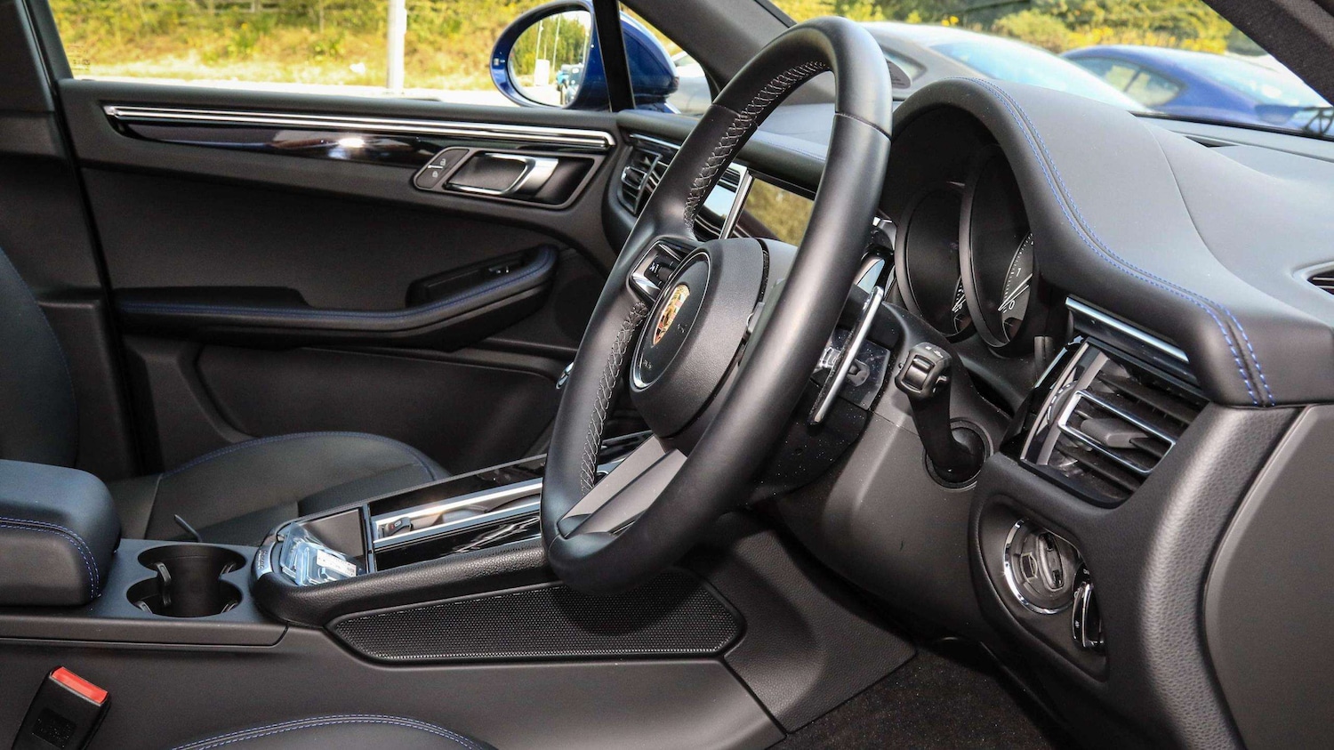 Used Porsche Macan 2023 for sale - 77000176: Photo 12