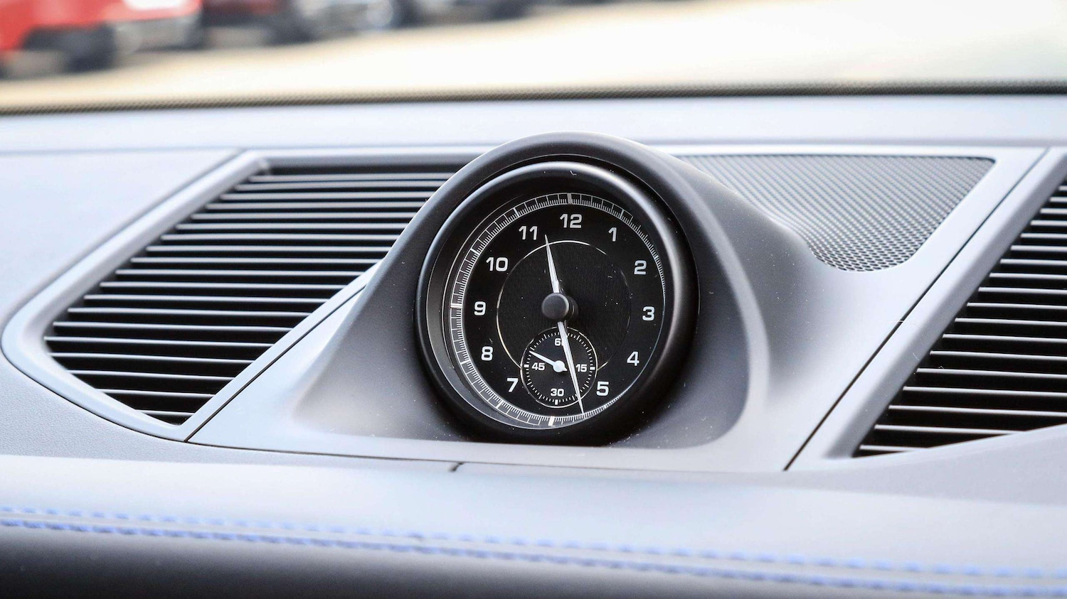 Used Porsche Macan 2023 for sale - 77000176: Photo 19