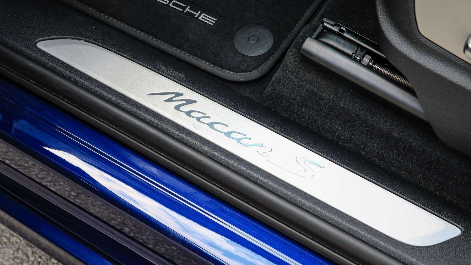 Used Porsche Macan 2023 for sale - 77000176: Photo 29