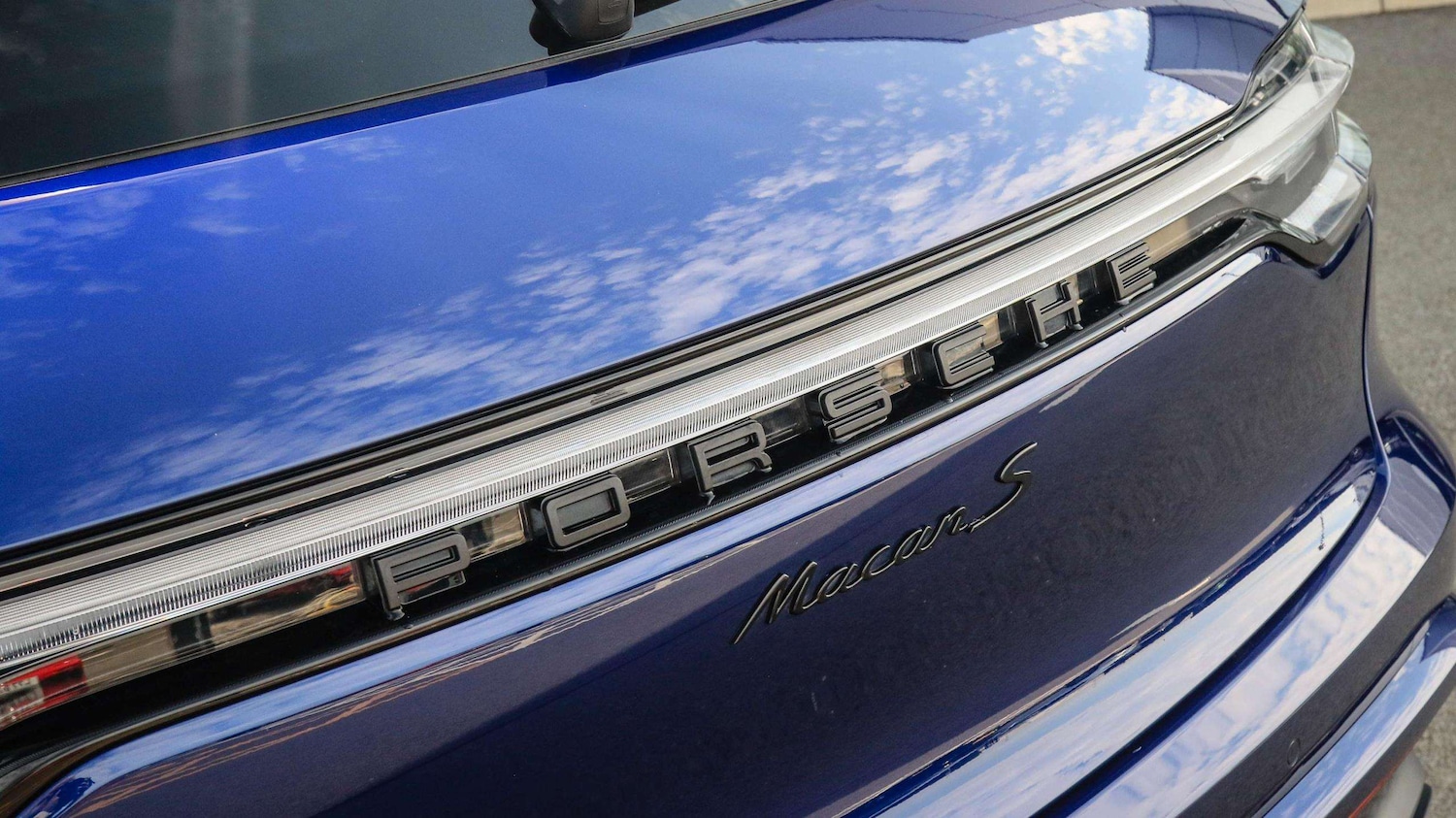 Used Porsche Macan 2023 for sale - 77000176: Photo 30