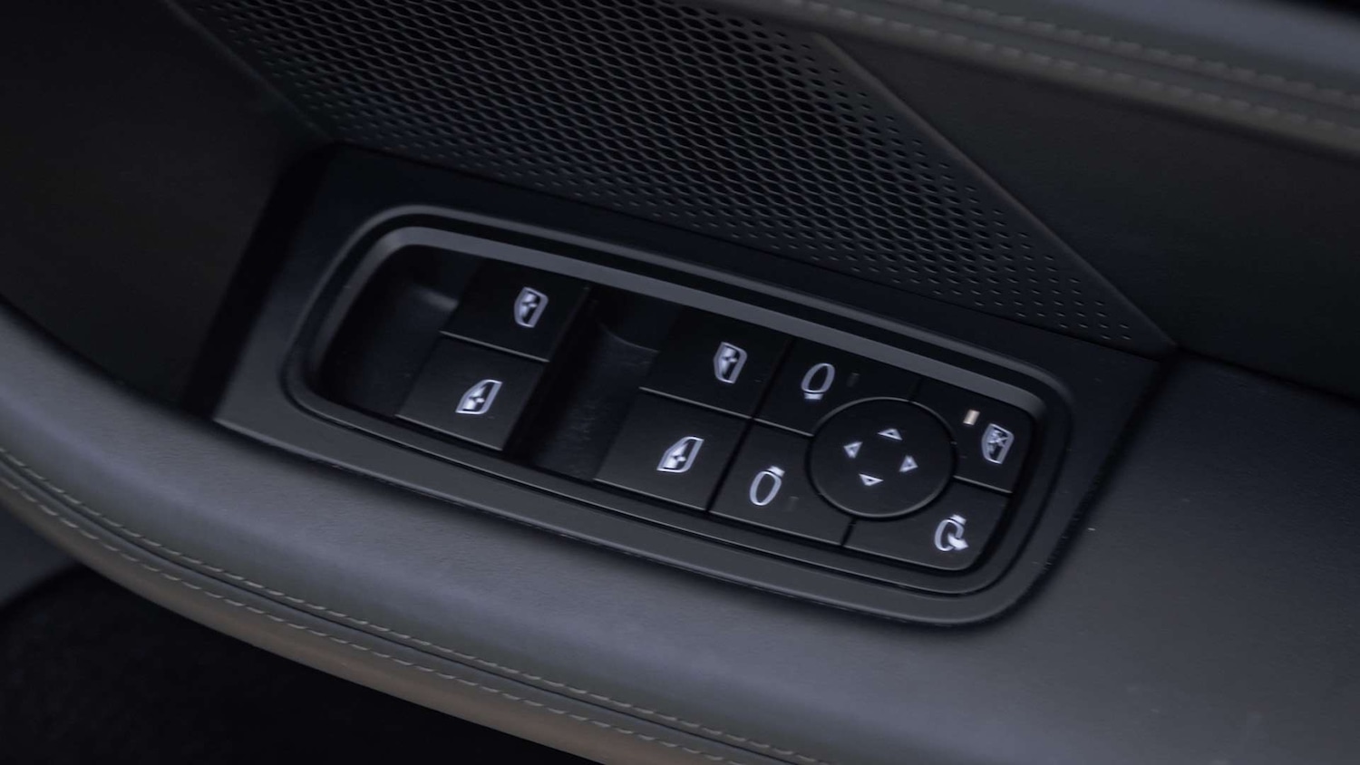 Used Porsche Taycan 2022 for sale - 76540743: Photo 13