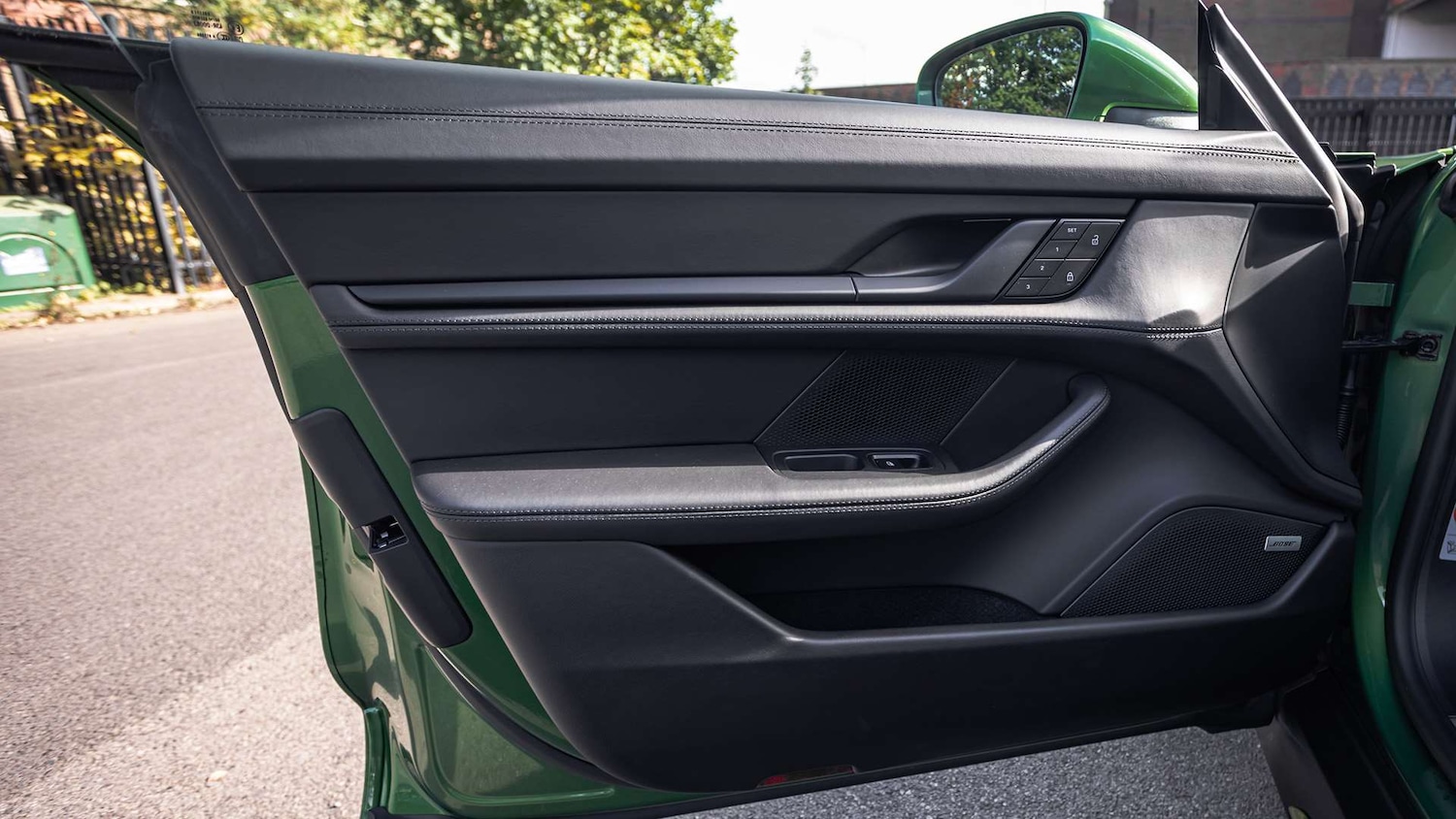 Used Porsche Taycan 2022 for sale - 76540743: Photo 28