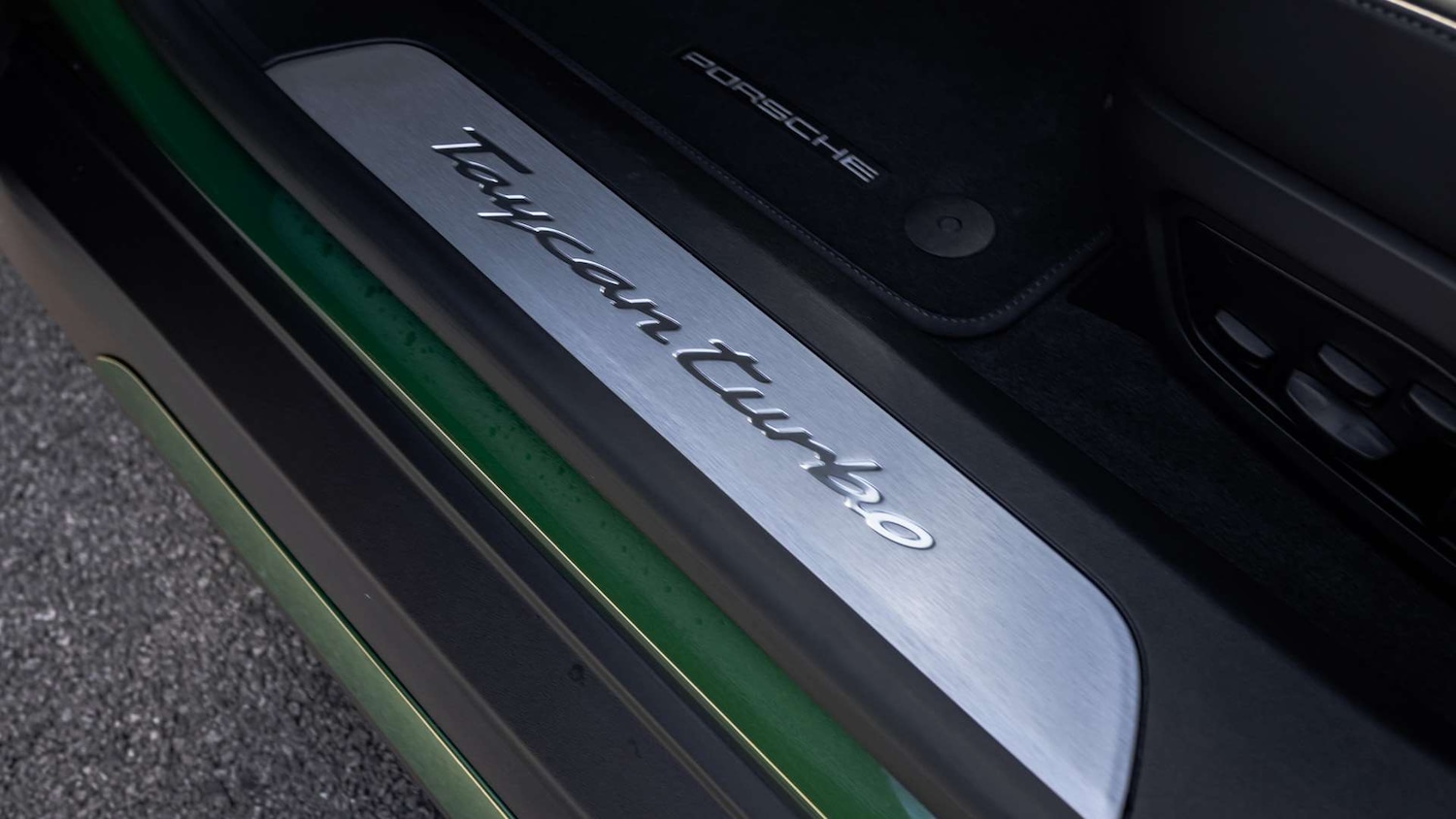 Used Porsche Taycan 2022 for sale - 76540743: Photo 29