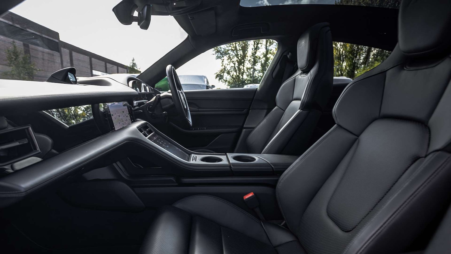 Used Porsche Taycan 2022 for sale - 76540743: Photo 30