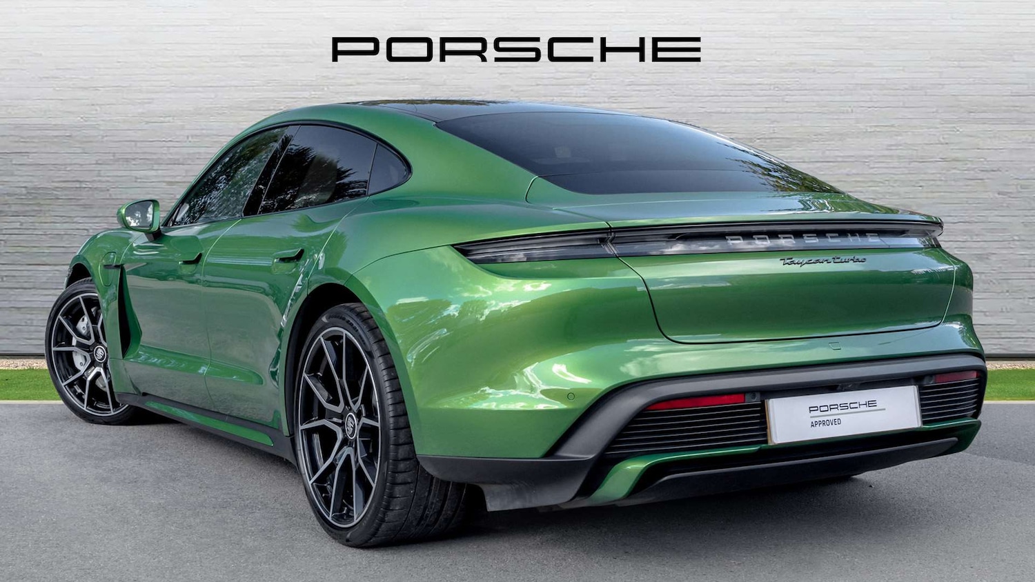 Used Porsche Taycan 2022 for sale - 76540743: Photo 4