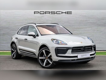 Used Porsche Macan 2024 for sale - 76732305: Photo