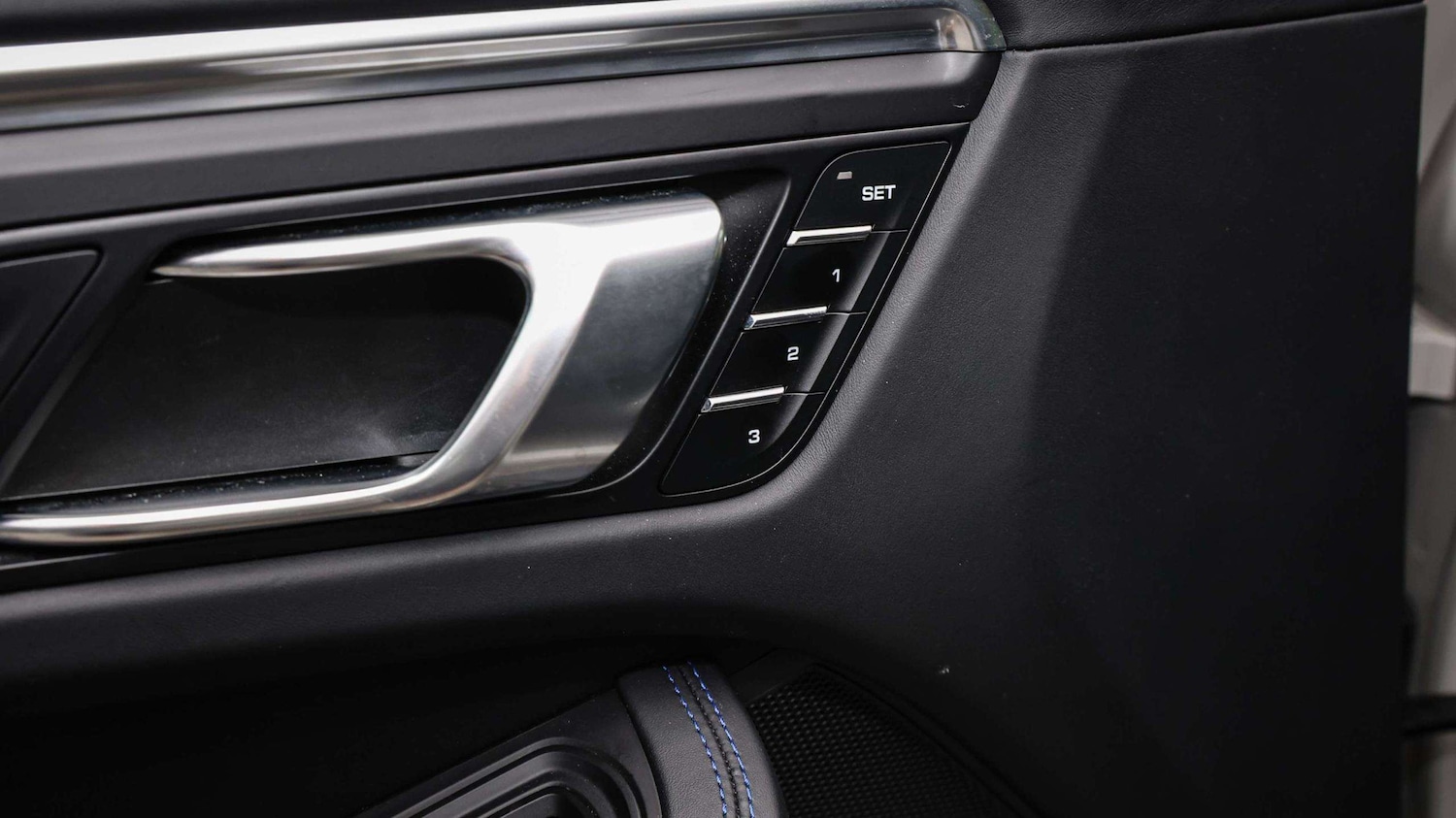 Used Porsche Macan 2024 for sale - 76732305: Photo 22