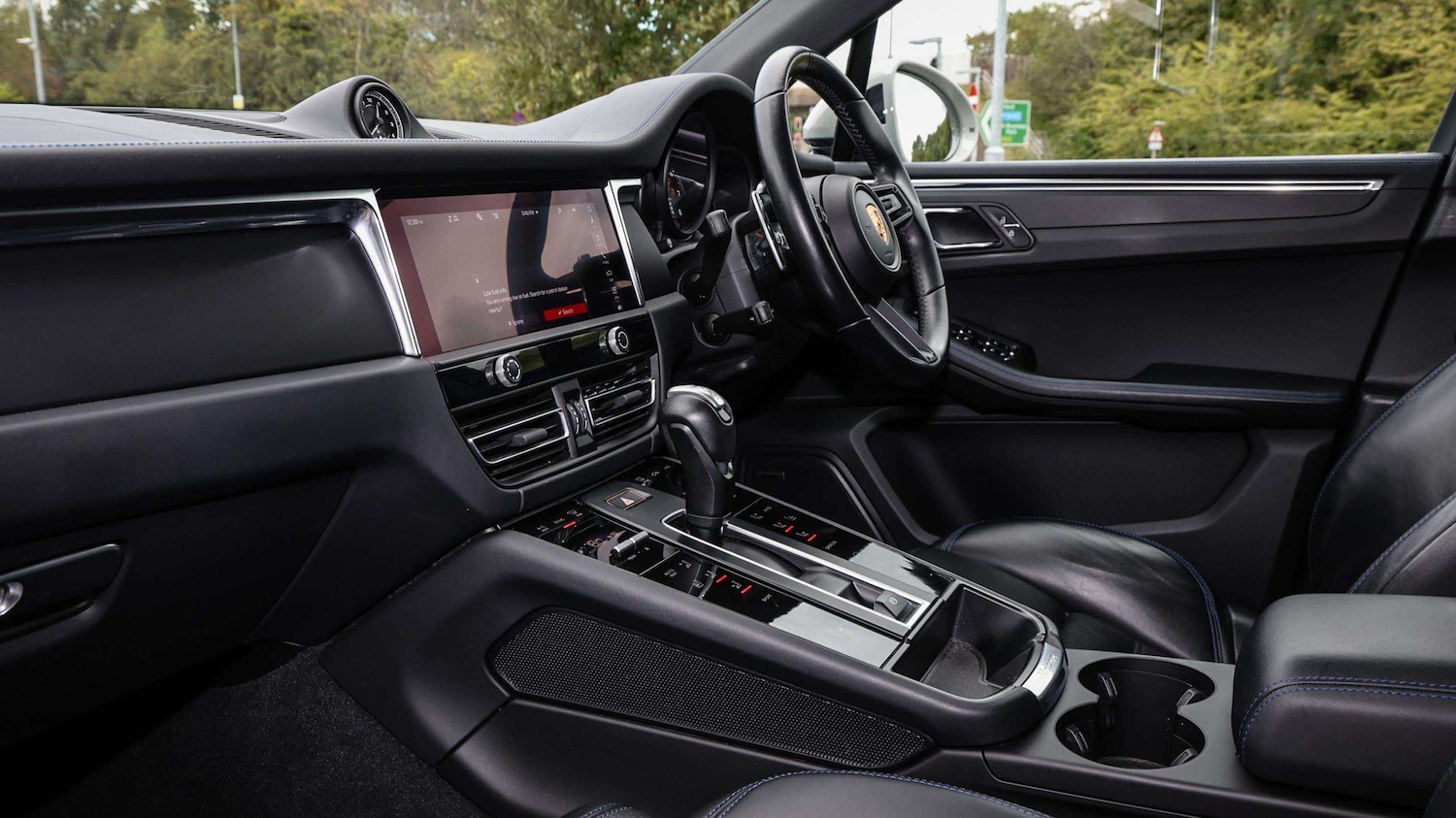 Used Porsche Macan 2024 for sale - 76732305: Photo 27