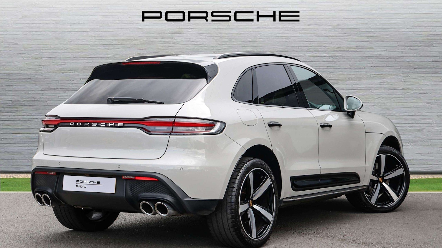 Used Porsche Macan 2024 for sale - 76732305: Photo 3