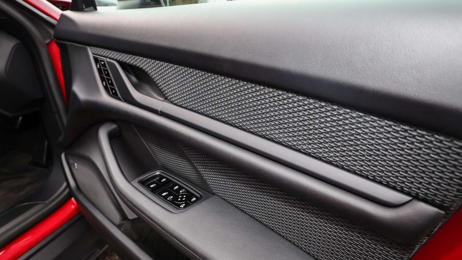 Used Porsche Taycan 2020 for sale - 77428963: Photo 22