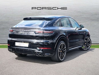 Used Porsche Cayenne 2023 for sale - 79051723: Photo