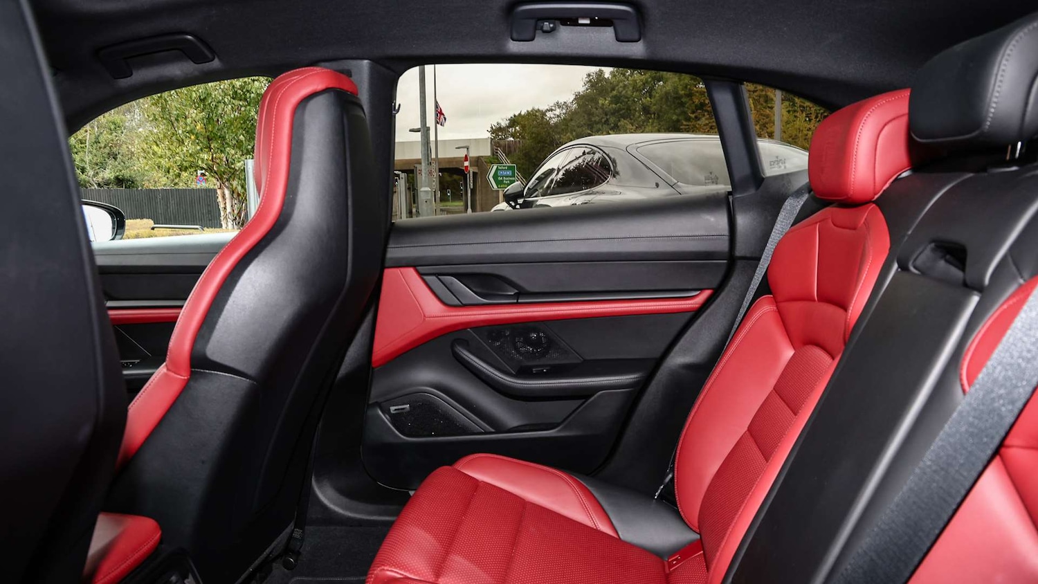 Used Porsche Taycan 2022 for sale - 76191867: Photo 14