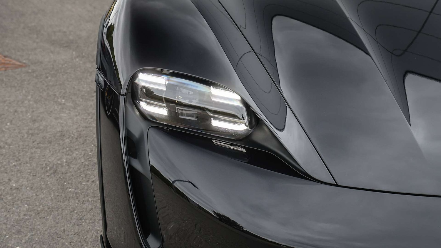 Used Porsche Taycan 2022 for sale - 76191867: Photo 29