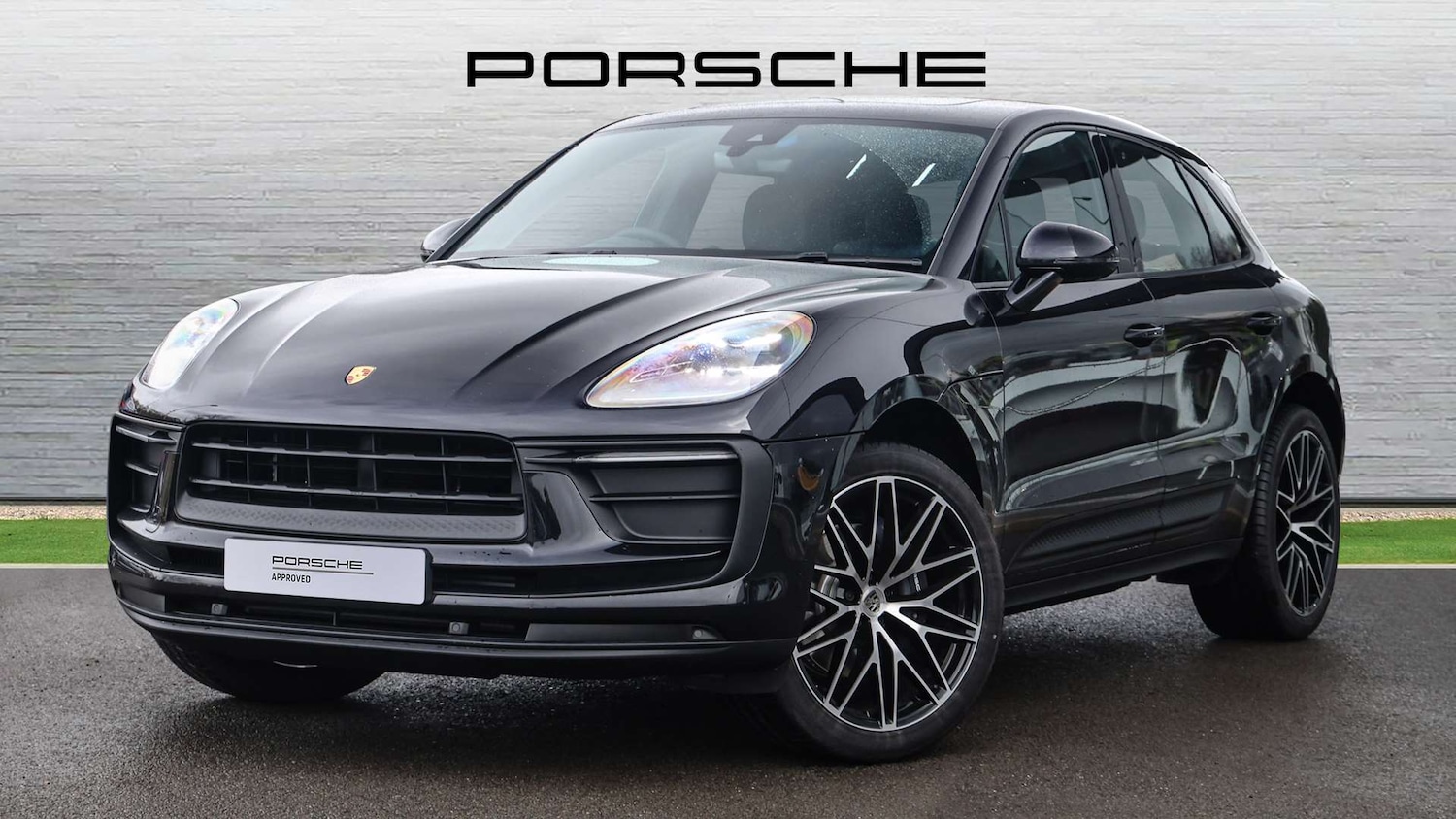 Used Porsche Macan 2025 for sale - 76842808: Photo 2
