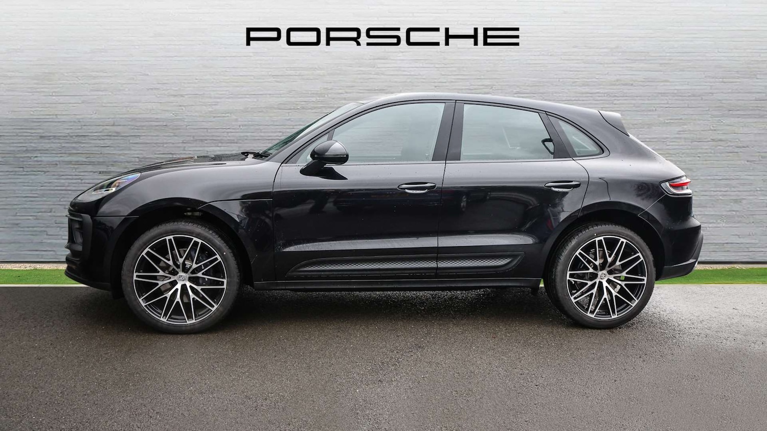 Used Porsche Macan 2025 for sale - 76842808: Photo 8