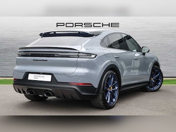Used Porsche Cayenne 2024 for sale - 75592306: Photo