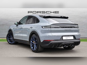 Used Porsche Cayenne 2024 for sale - 75592306: Photo