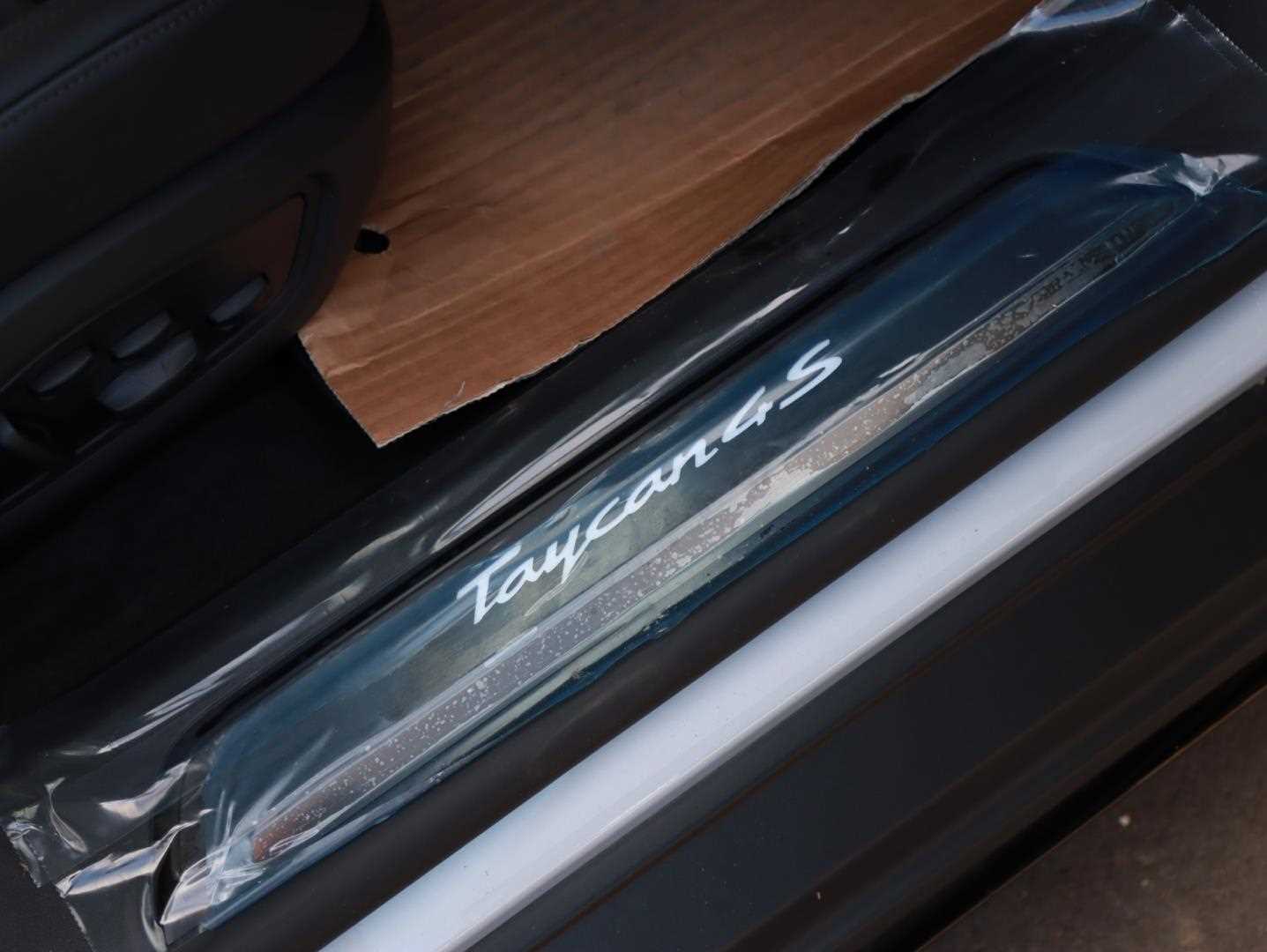 Used Porsche Taycan 2025 for sale - 77194690: Photo 16