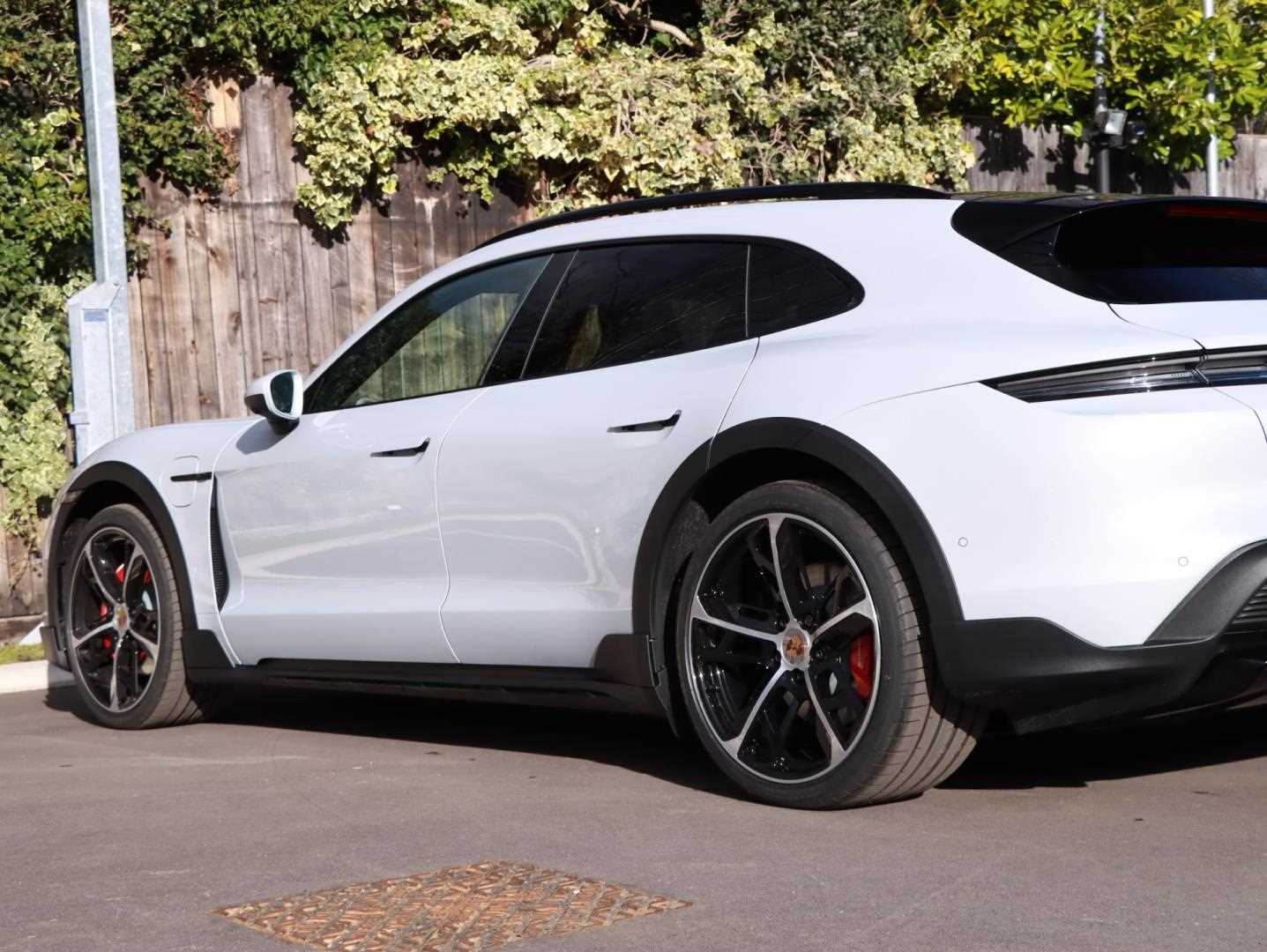 Used Porsche Taycan 2025 for sale - 77194690: Photo 21