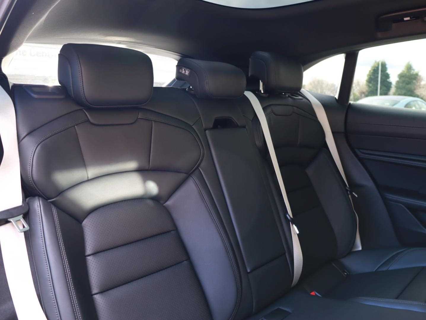 Used Porsche Taycan 2025 for sale - 77194690: Photo 26