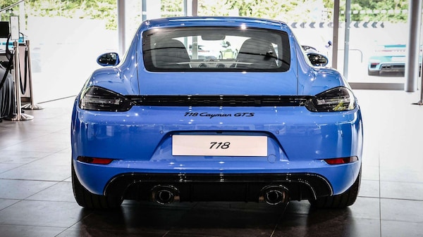 Used Porsche Cayman 2025 for sale - 76141538: Photo 2