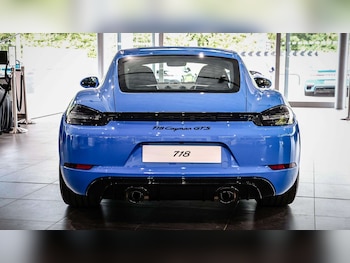 Used Porsche Cayman 2025 for sale - 76141538: Photo 2