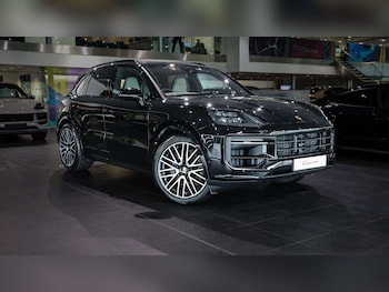 2025 - S E-Hybrid Black Edition 5dr Tiptronic S