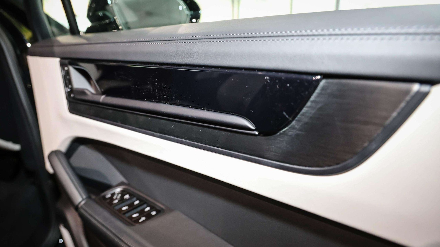 Used Porsche Cayenne 2025 for sale - 77233015: Photo 23