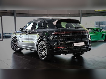 Used Porsche Cayenne 2025 for sale - 77233015: Photo