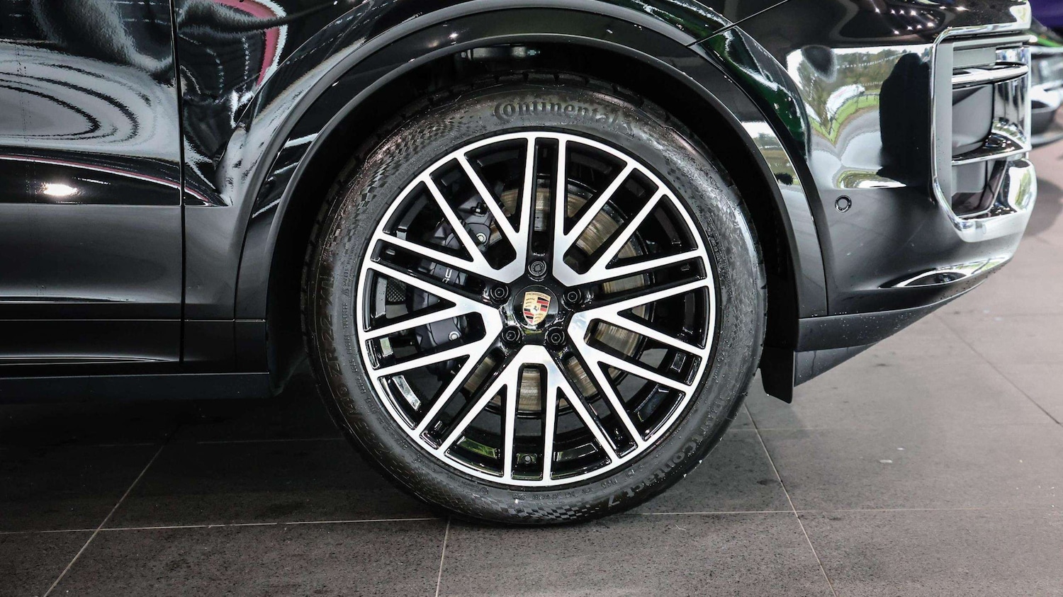 Used Porsche Cayenne 2025 for sale - 77233015: Photo 4