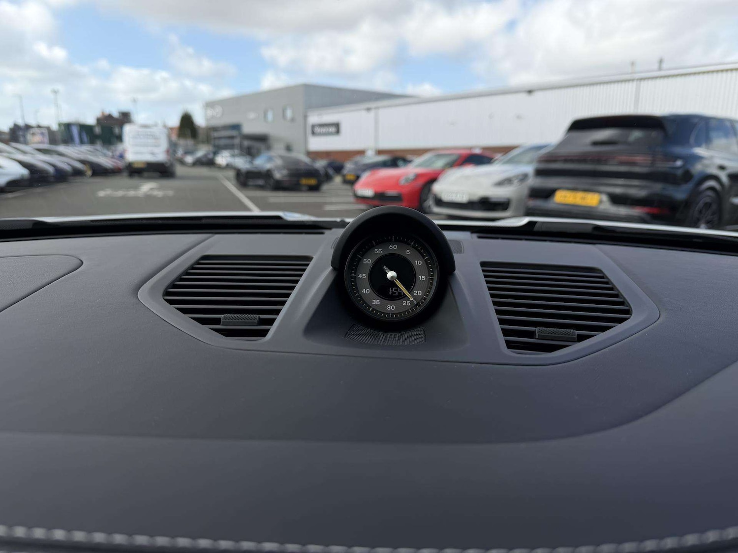 Used Porsche 911 for sale - 78104106: Photo 31