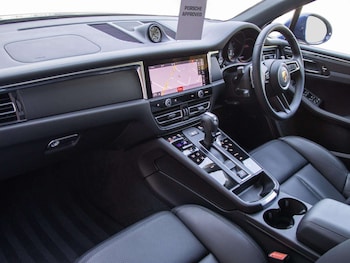 Used Porsche Macan 2025 for sale - 79429072: Photo