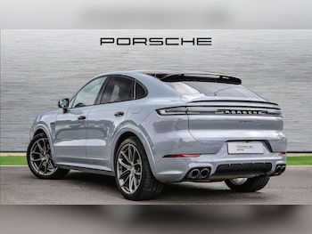Used Porsche Cayenne 2024 for sale - 78023884: Photo