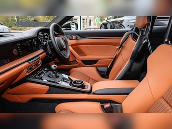 Used Porsche 911 2025 for sale - 76298323: Photo 3