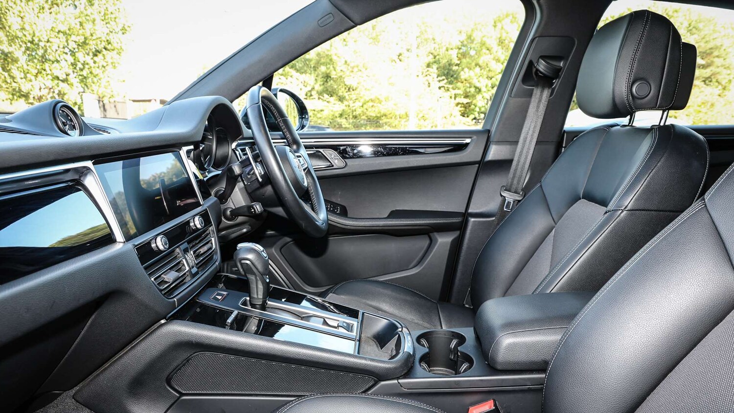 Used Porsche Macan 2023 for sale - 75846177: Photo 11