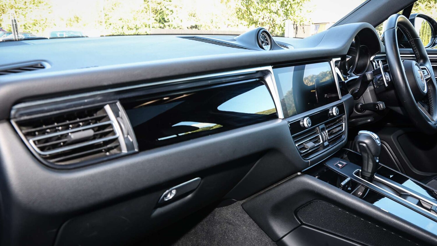 Used Porsche Macan 2023 for sale - 75846177: Photo 14