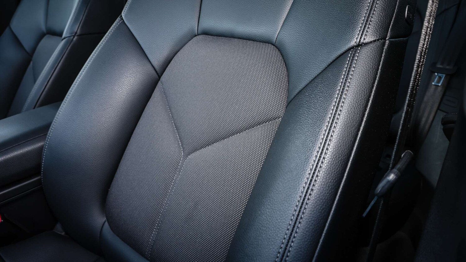 Used Porsche Macan 2023 for sale - 75846177: Photo 16