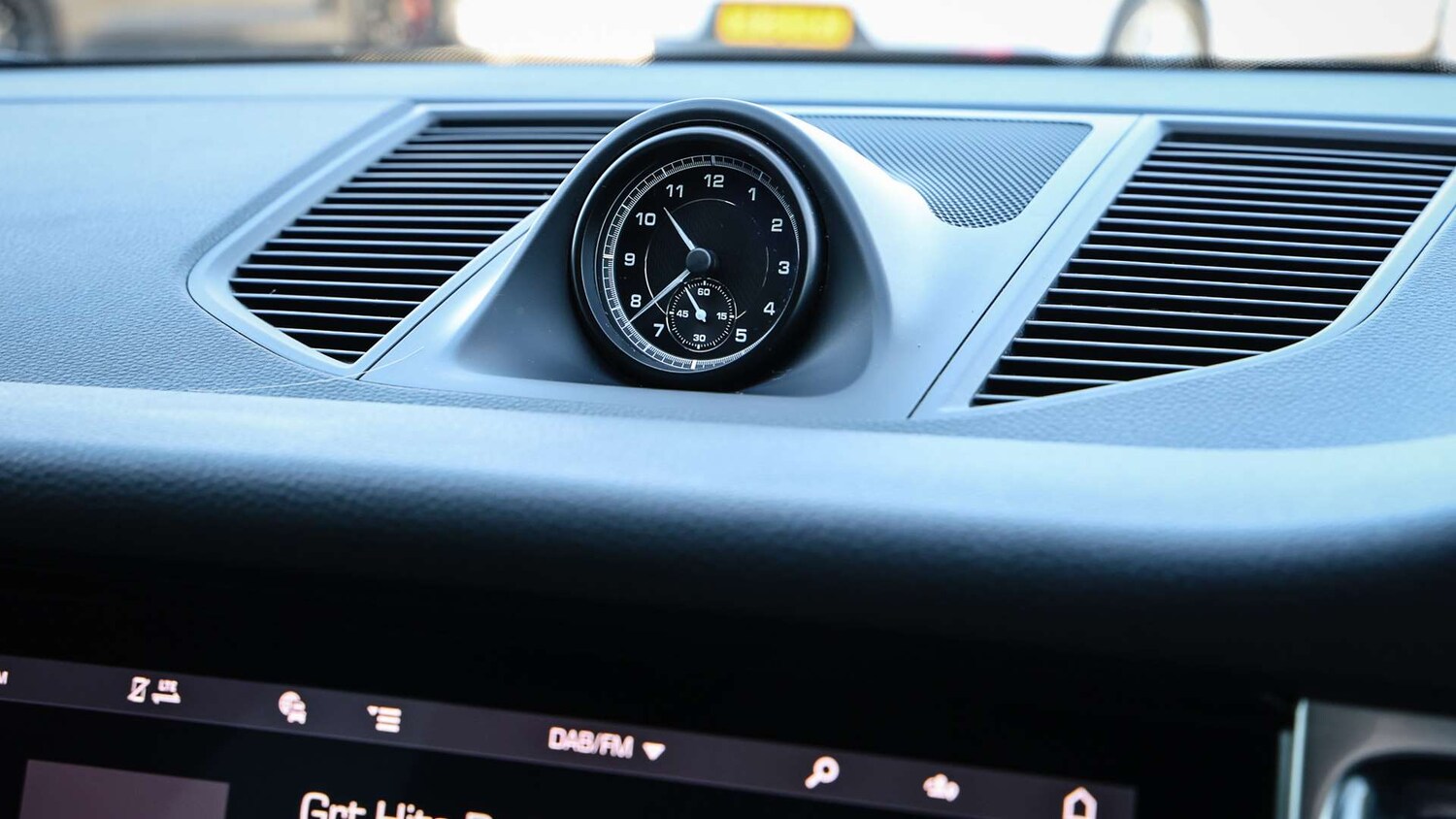 Used Porsche Macan 2023 for sale - 75846177: Photo 19